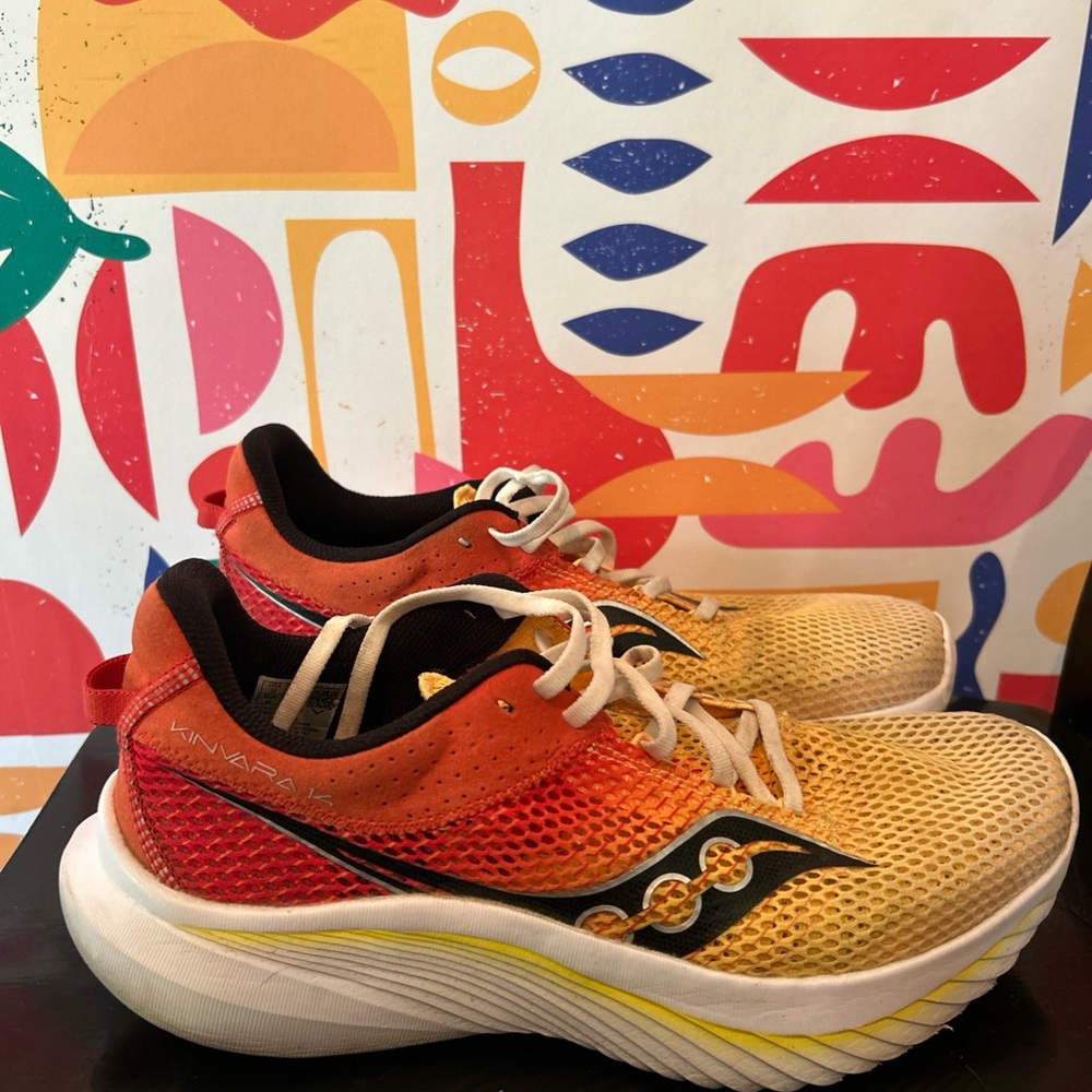 Saucony Men's Kinvara Yellow Orange Red Running Sneakers 4 Sz 10